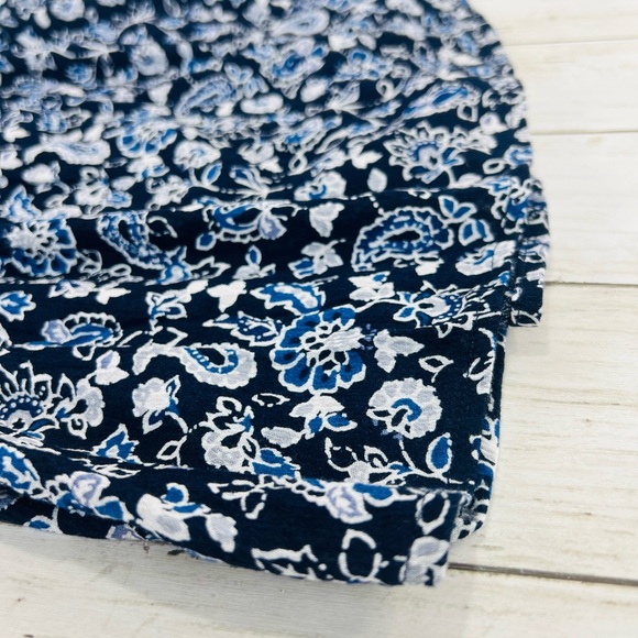 GAP Small Floral Flutter Scoop Floral Cotton-Rayon Blouse Blue & White - Picture 8 of 9